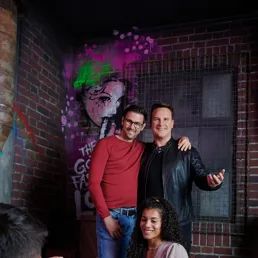 Guido Maria Kretschmer im Fashion-Bereich im Madame Tussauds Berlin.