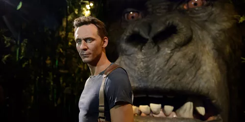 Colossal Kong next to Tom Hiddleston's figure