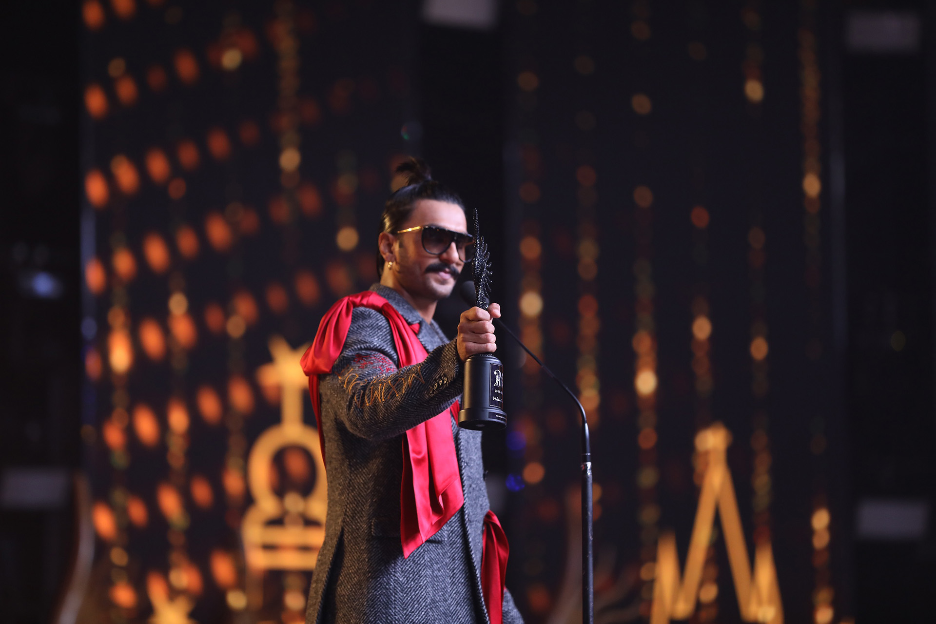Ranveer Singh Wore A Crazy Moschino Suit For IIFA 2019