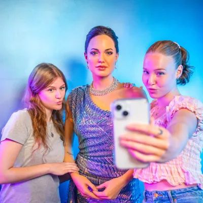 Illuminatelifestyle 125 Redgied (2)