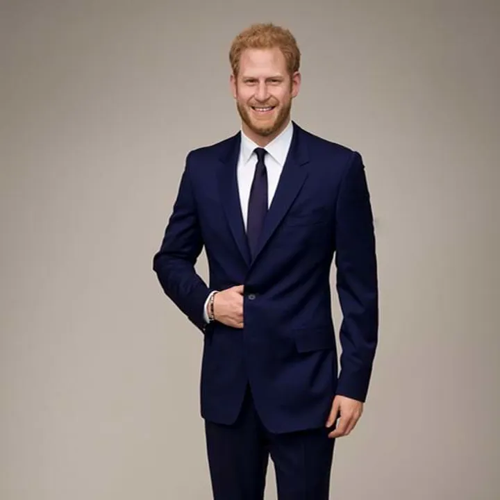 prince harry waxwork in blue suit